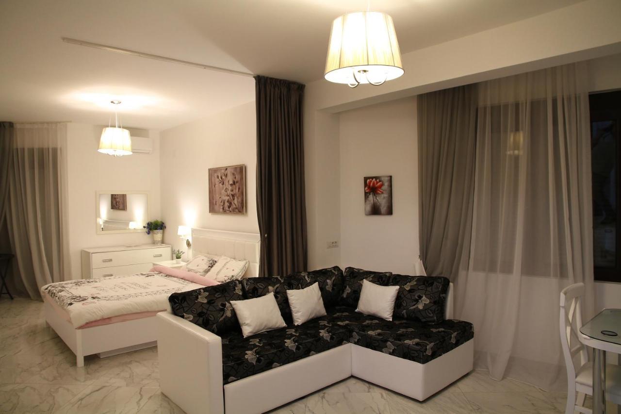 Bella Costa Apartment Добра вода Екстериор снимка