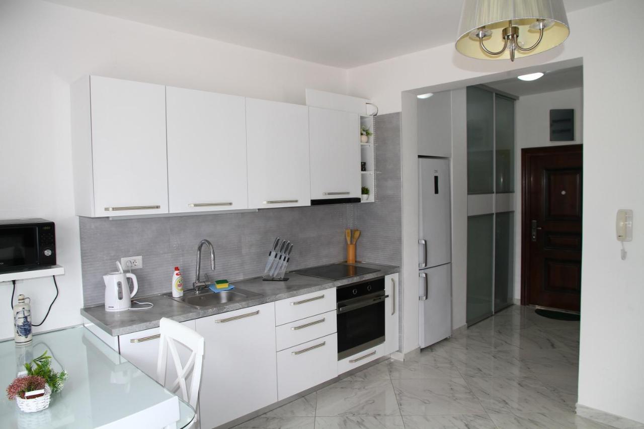 Bella Costa Apartment Добра вода Екстериор снимка