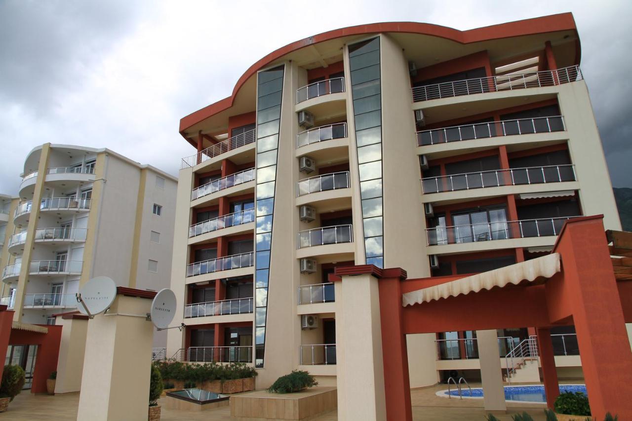 Bella Costa Apartment Добра вода Екстериор снимка