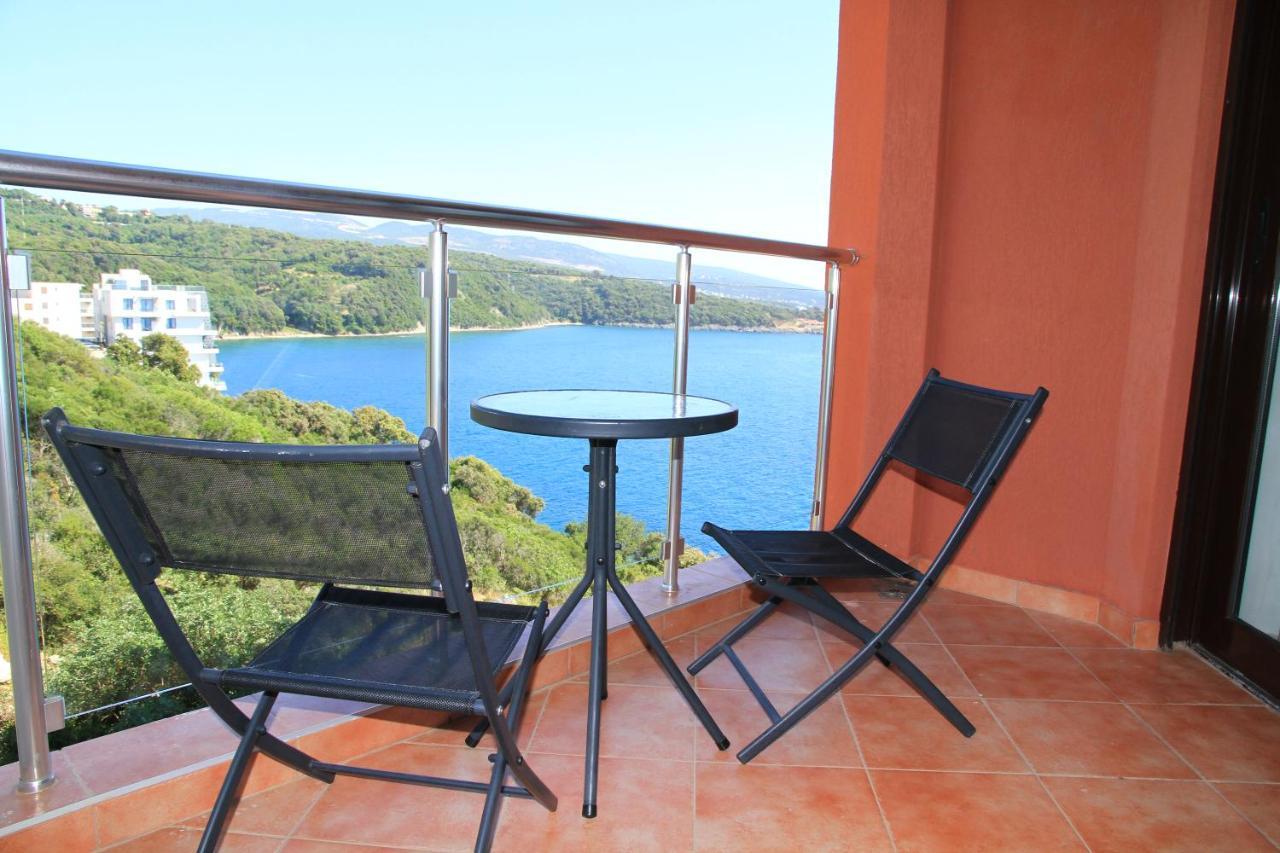 Bella Costa Apartment Добра вода Екстериор снимка