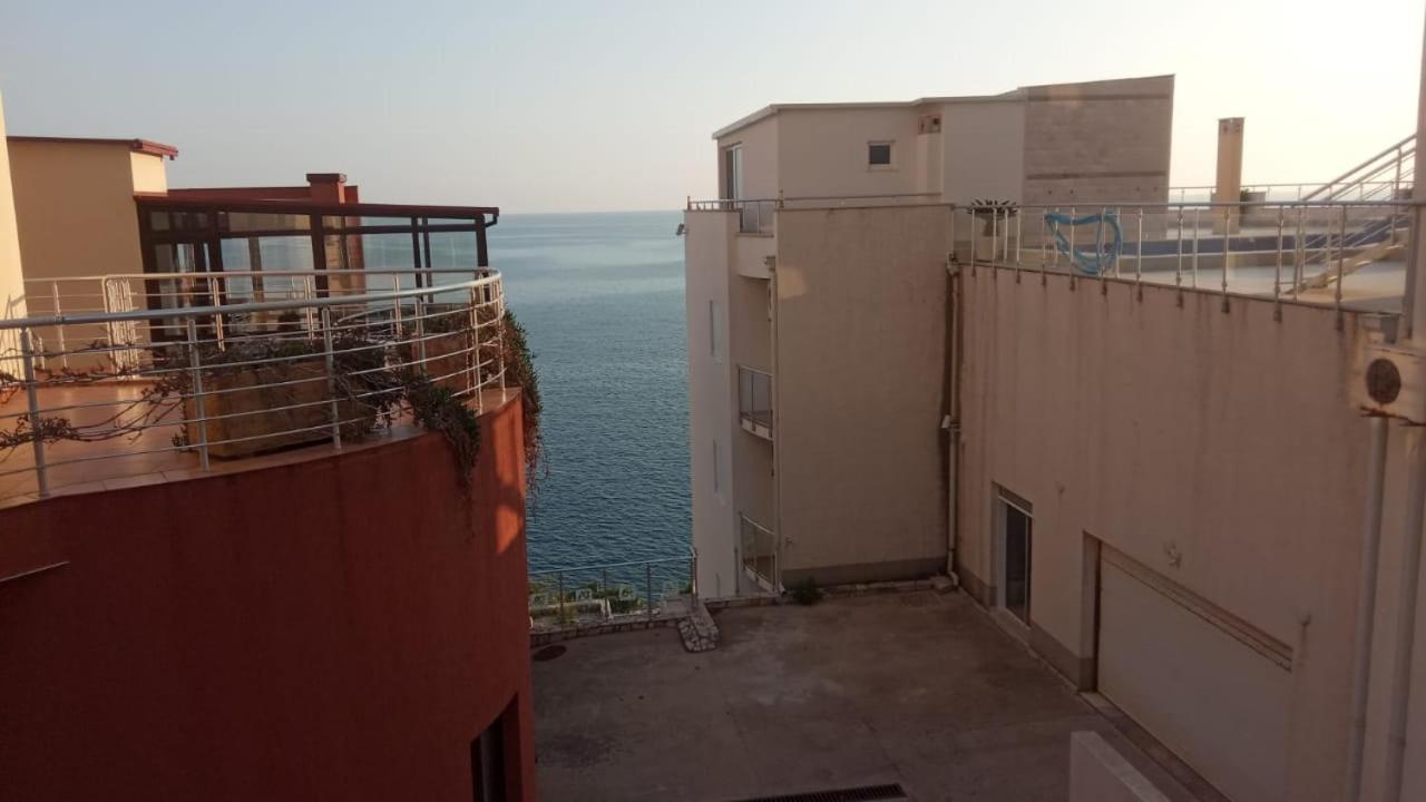 Bella Costa Apartment Добра вода Екстериор снимка