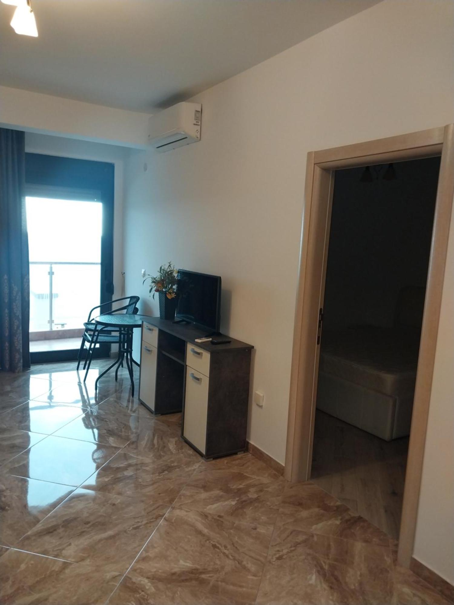 Bella Costa Apartment Добра вода Екстериор снимка