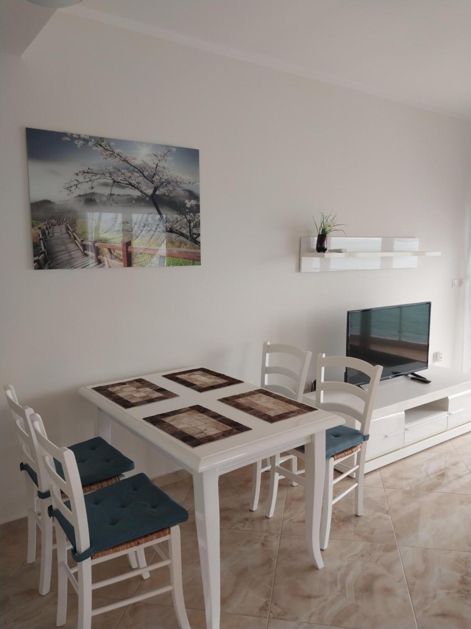 Bella Costa Apartment Добра вода Екстериор снимка